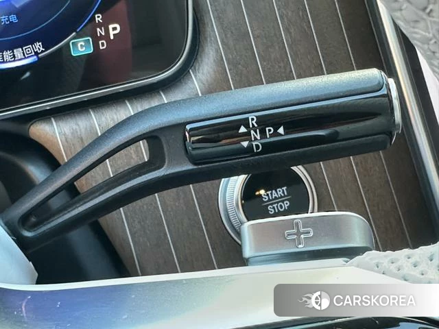 Mercedes-Benz EQE 2024 Темно-серый из Китая