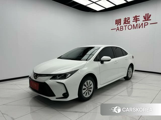 Toyota Corolla 2022 Белый из Китая