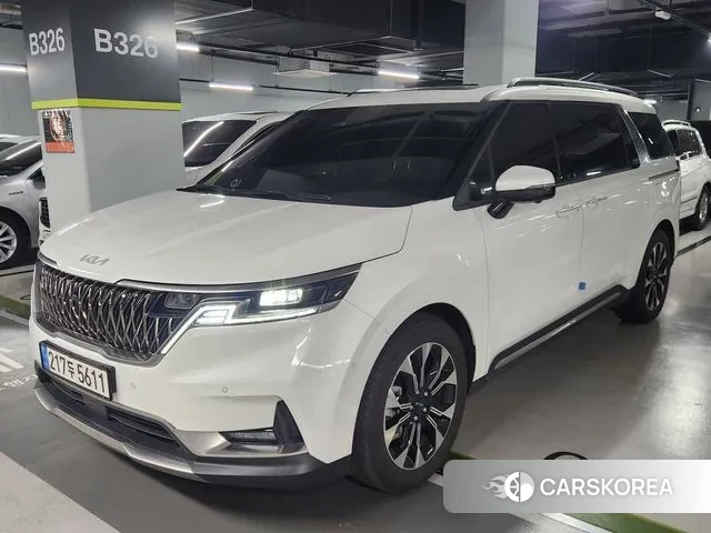 Kia Carnival 4th generation 2023 Белый из Кореи