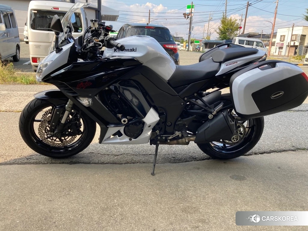 Проданный Kawasaki NINJA 1000 2013 из Японии