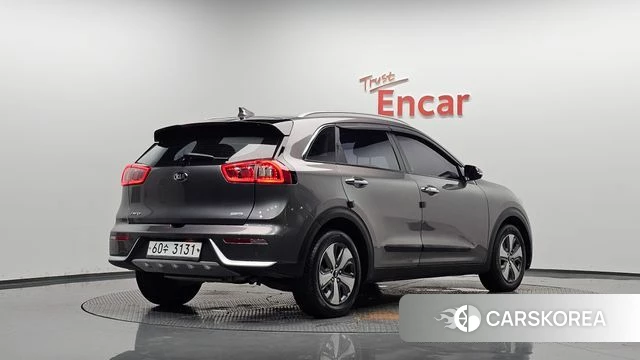 Kia Niro 2018 Серый из Кореи
