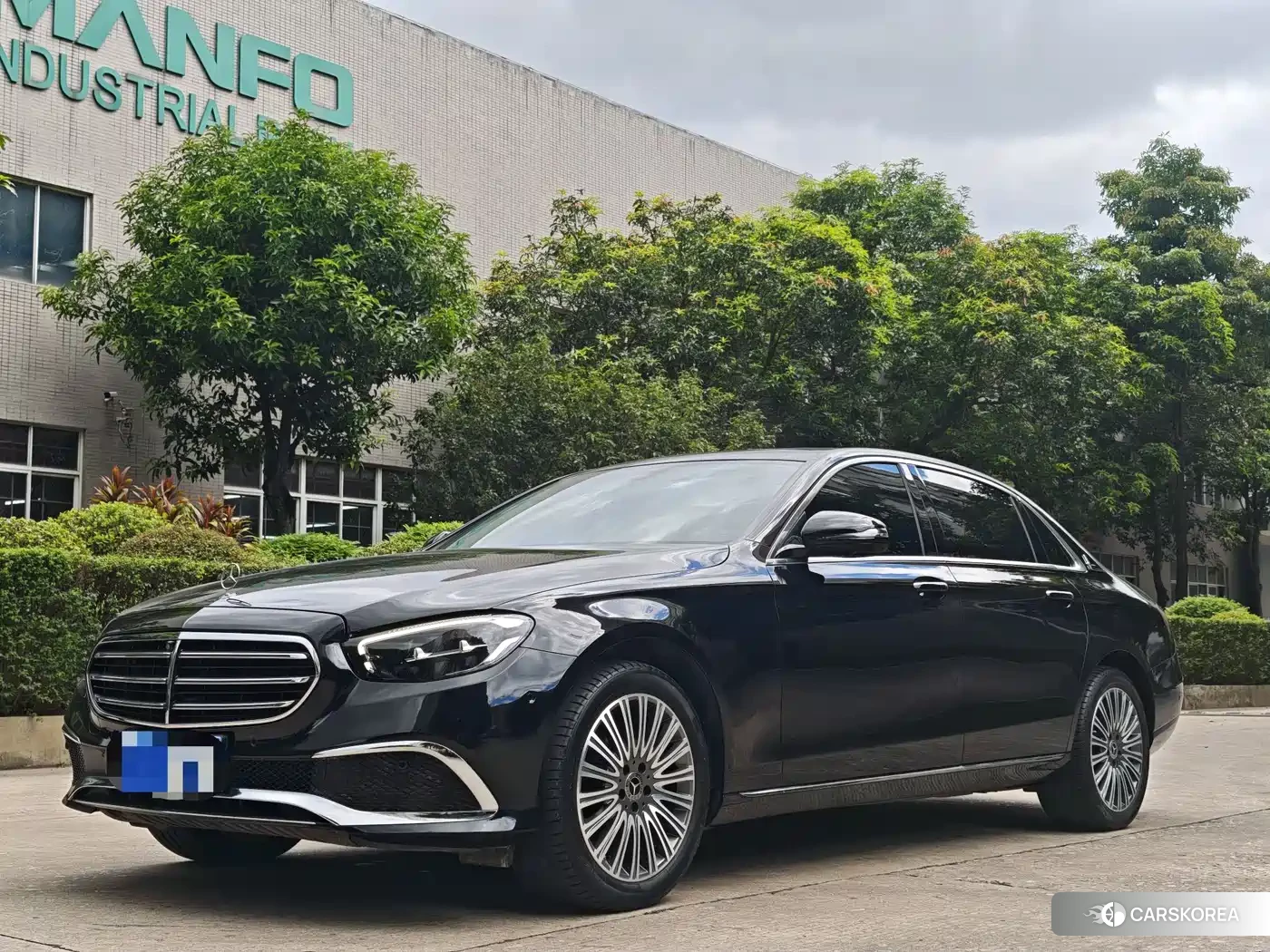 Mercedes-Benz E-Class 2023 Черный из Китая