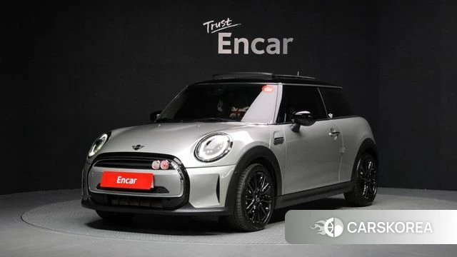Mini Cooper 2023 Серебристо-серый из Кореи