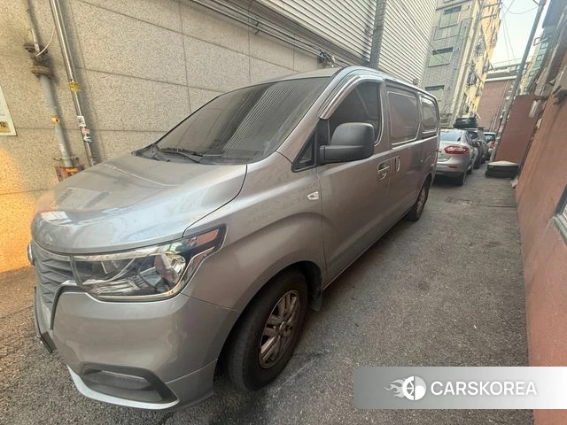 Hyundai The New Grand Starex 2018 Серебристо-серый из Кореи