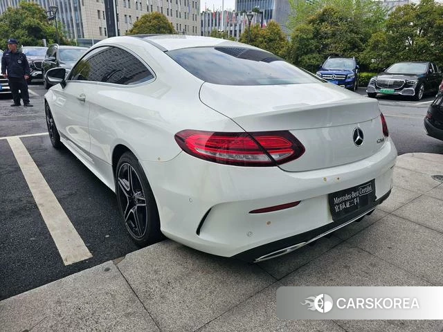 Mercedes-Benz Class C (imported) 2021 Белый из Китая