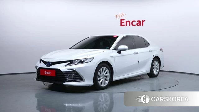 Toyota Camry (XV70) 2023 Белый из Кореи