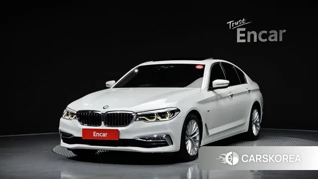 BMW 5 Series (G30) 2018 Белый из Кореи