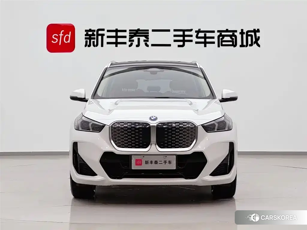 BMW iX1 2024 Белый из Китая