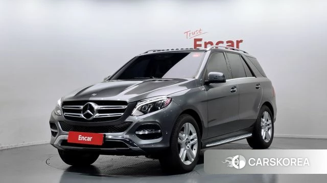 Mercedes-Benz GLE - Class W166 2018 Серебристо-серый из Кореи