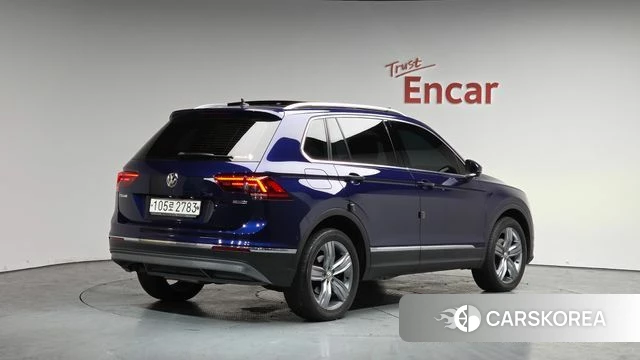 Volkswagen Tiguan second Generation 2018 Синий из Кореи