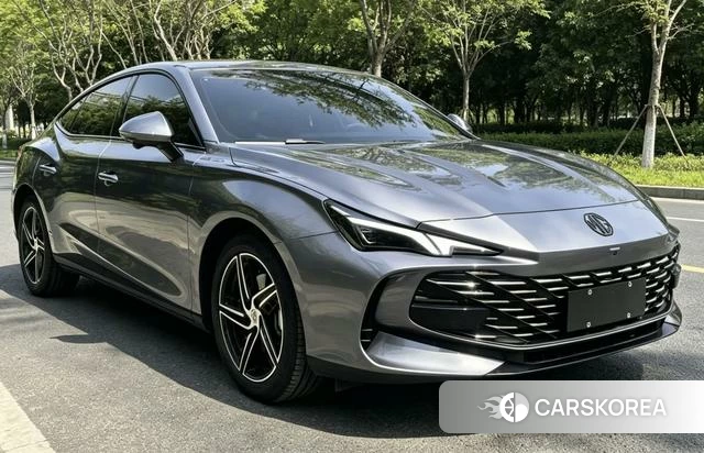MG MG7 2023 Темно-серый из Китая