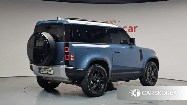 Land Rover Defender (L663) 2021 Небесно-голубой из Кореи
