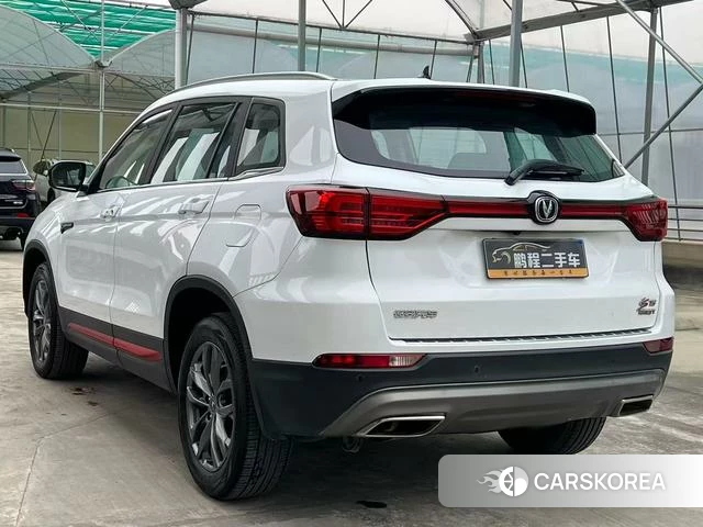 Chang'an CS75 2021 Белый из Китая