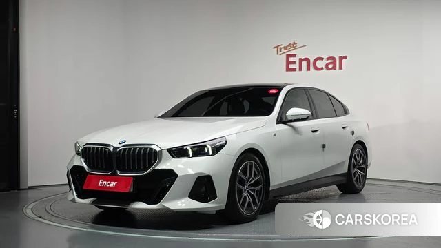 BMW 5 Series (G60) 2024 Белый из Кореи