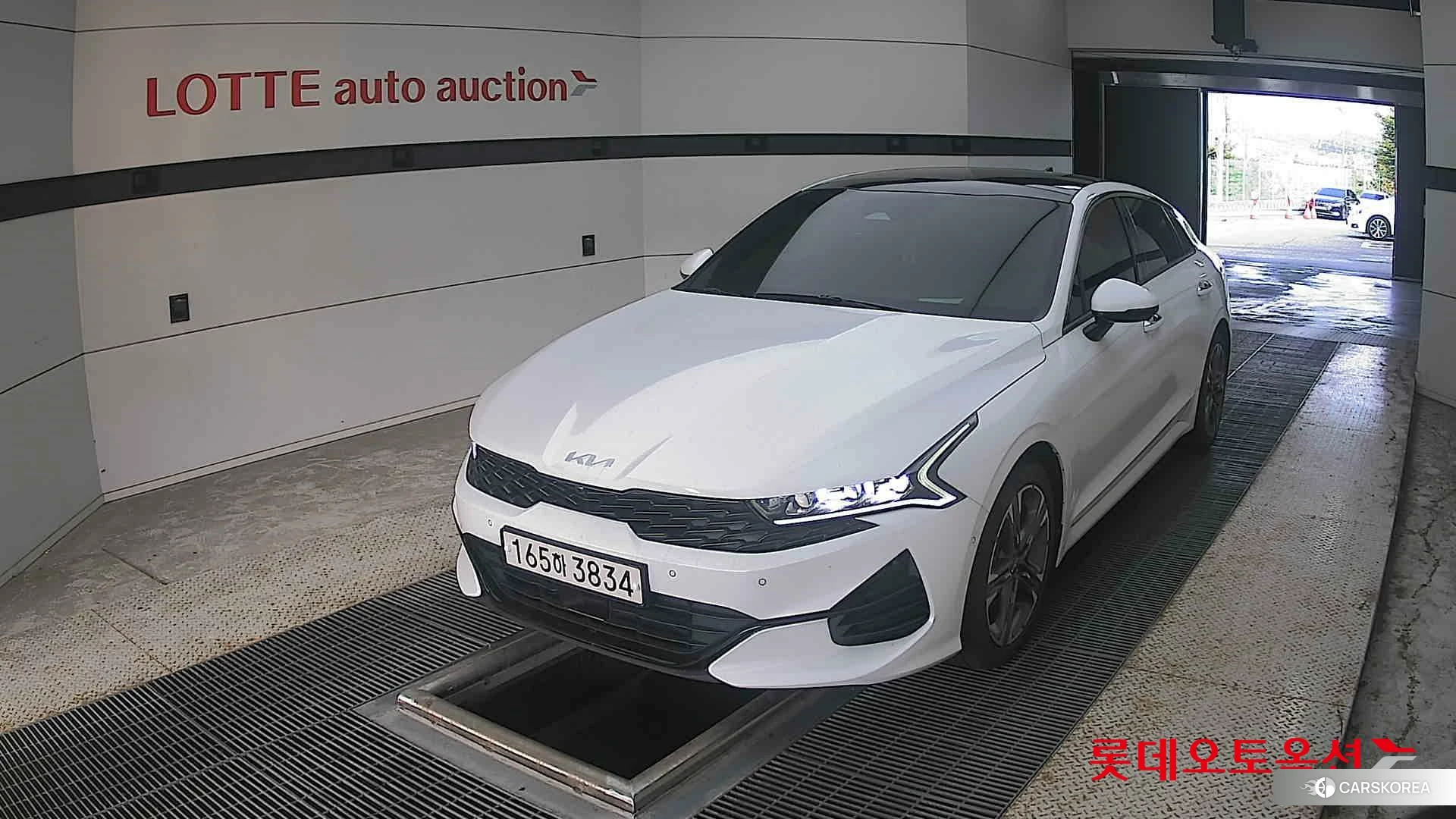 Kia K5 2022 Snow White Pearl (optional) из Кореи