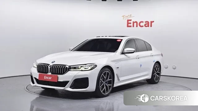 BMW 5 Series (G30) 2022 Белый из Кореи