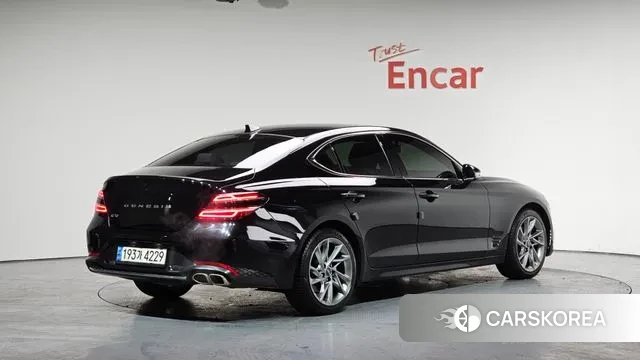 Genesis The New G70 2023 Черный из Кореи