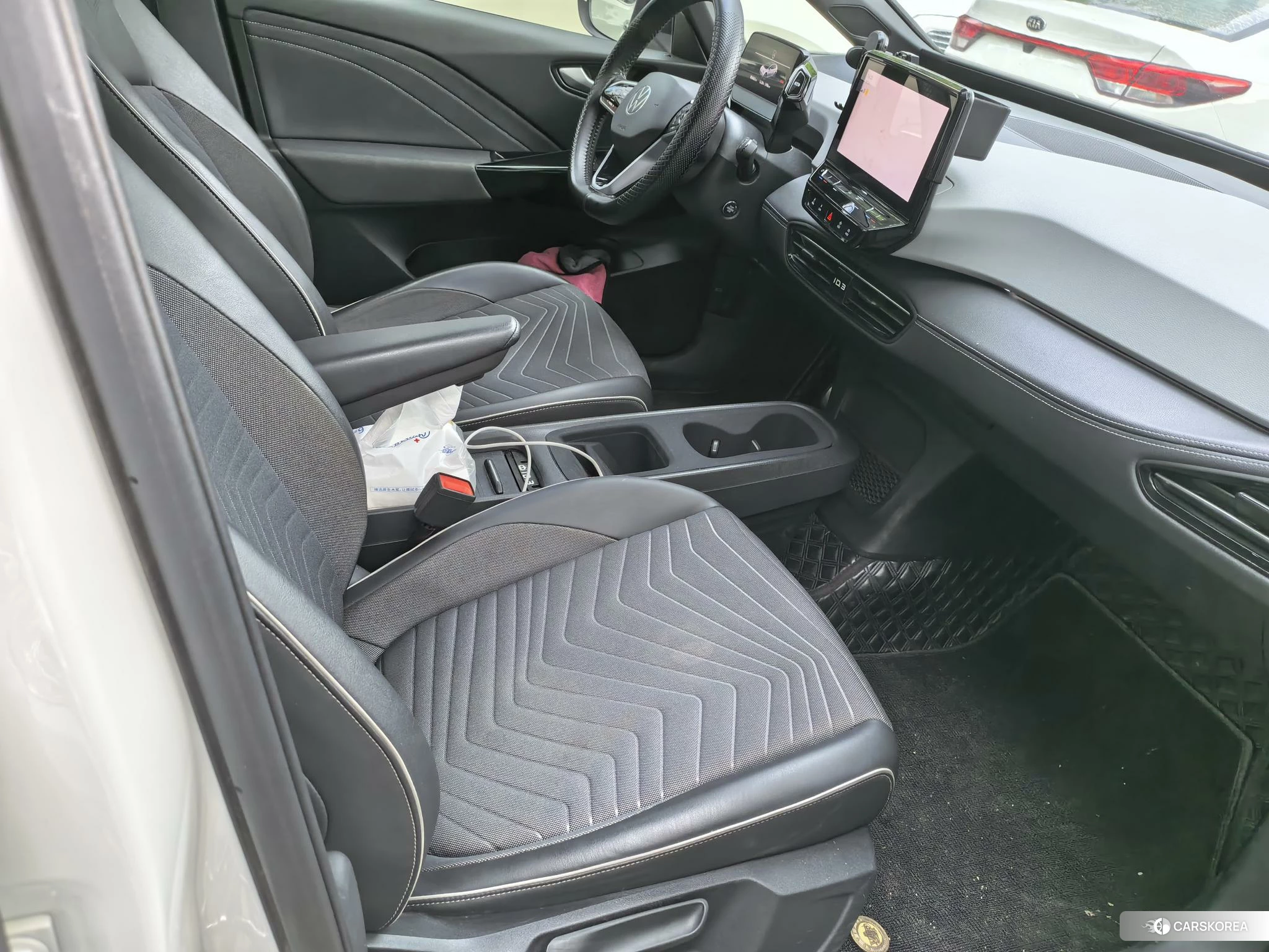 Volkswagen ID.3 2024 Белый из Китая