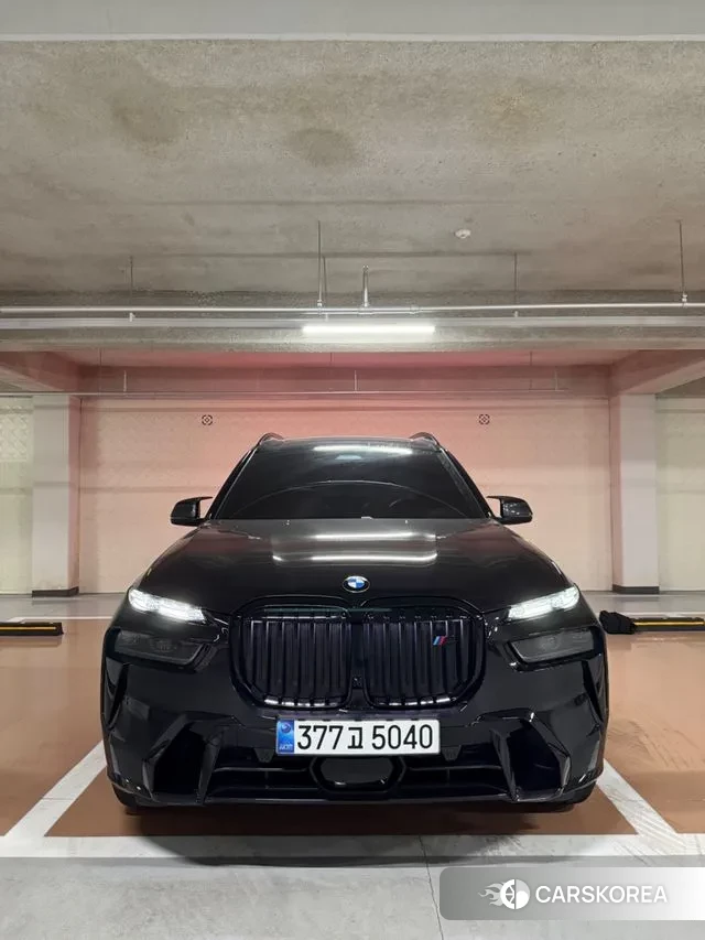 BMW X7 (G07) 2025 Черный из Кореи