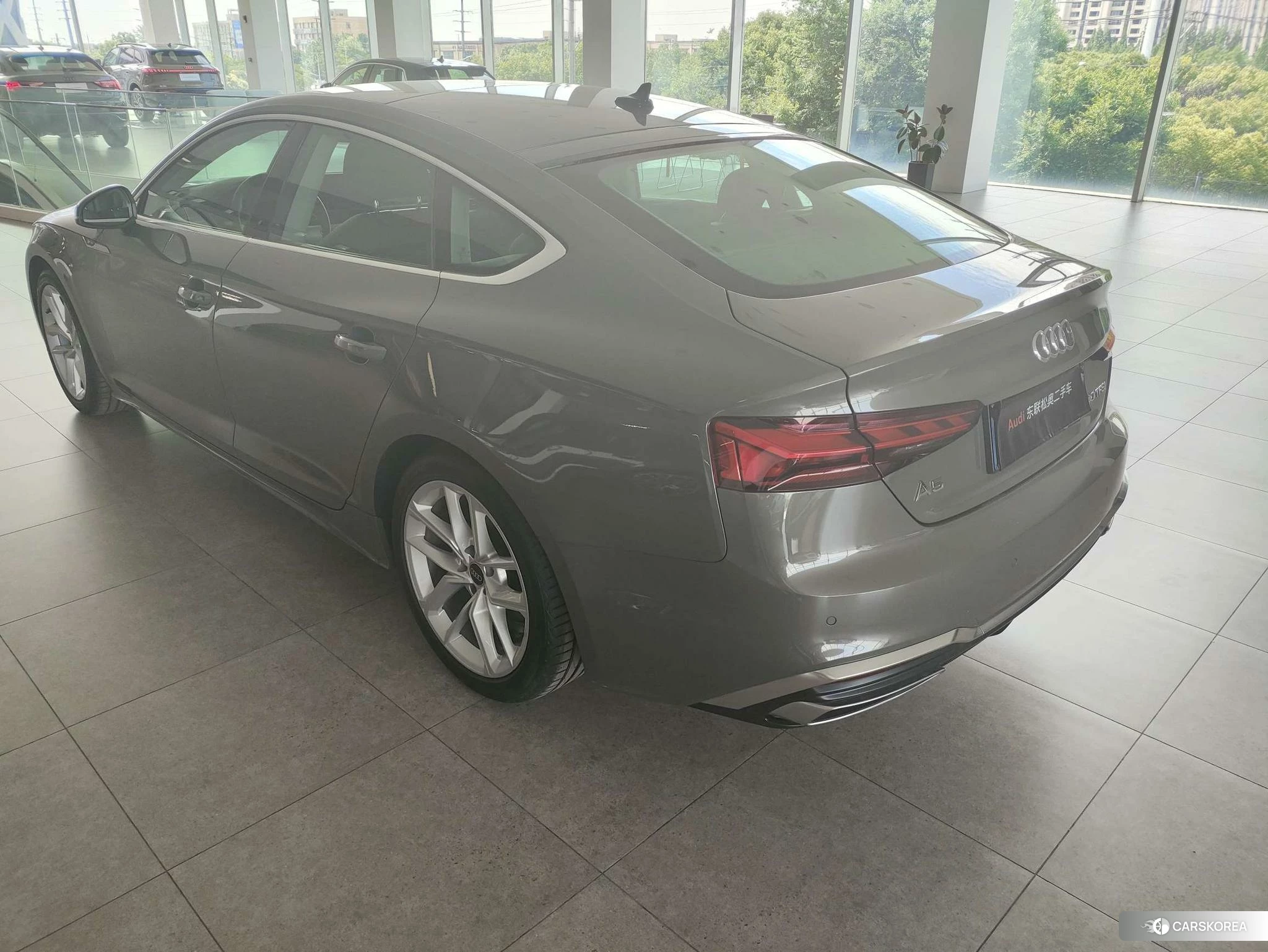 Audi A5 2023 Темно-серый из Китая