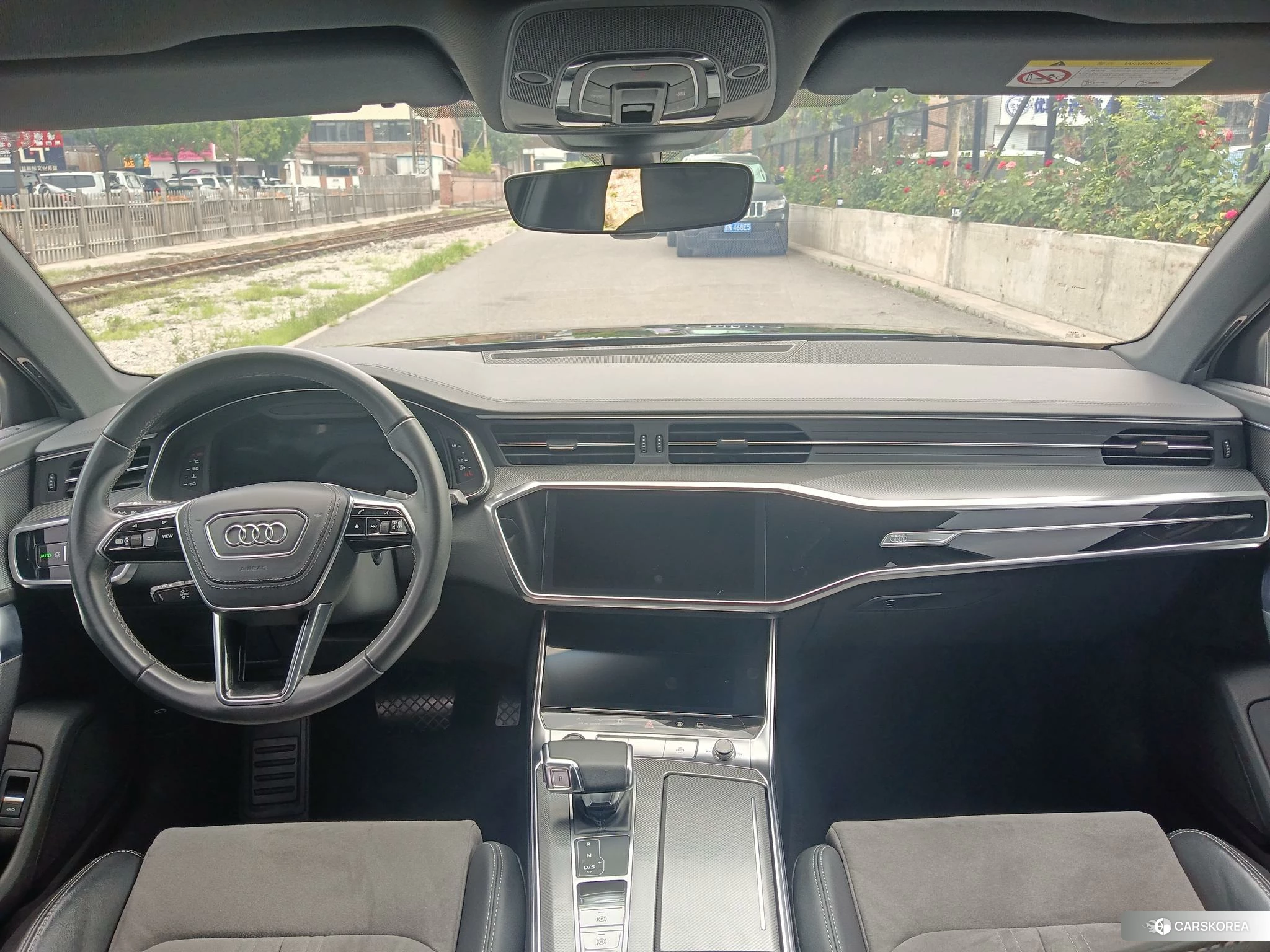 Audi A6L 2023 Черный из Китая