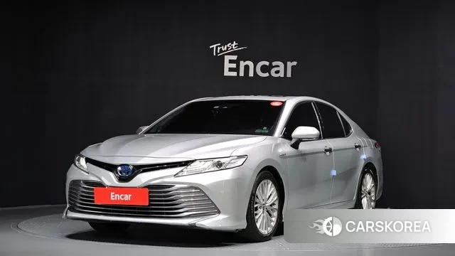 Toyota Camry (XV70) 2018 Серебряный из Кореи