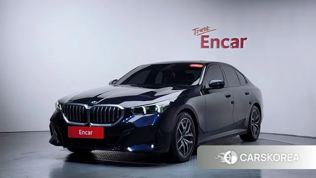 BMW 5 Series (G60) 2024 Черный из Кореи