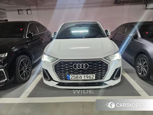 Audi Q3 (F3) 2022 Белый из Кореи