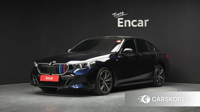 BMW 5 Series (G60) 2025 Черный из Кореи