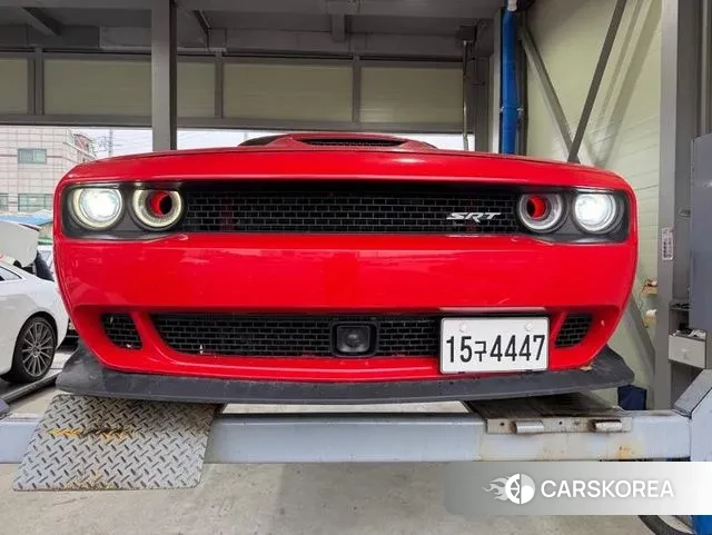 Dodge Challenger 2018 Красный из Кореи