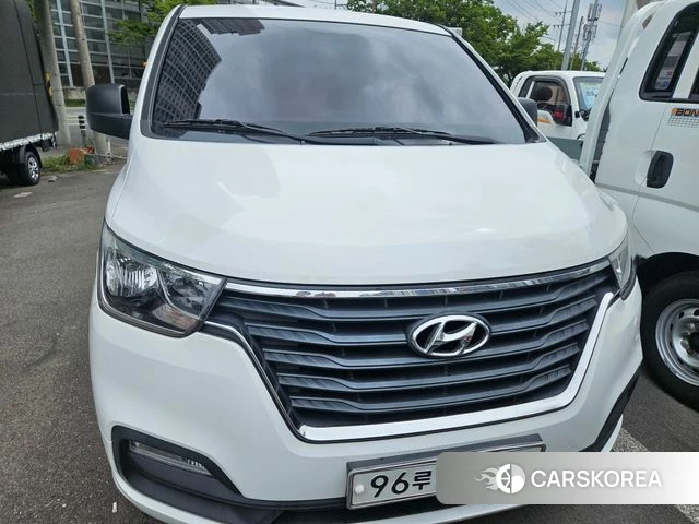 Hyundai The New Grand Starex 2019 Белый из Кореи