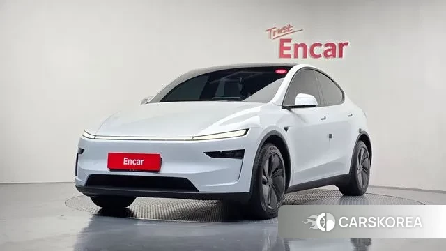 Tesla Model Y 2025 Белый из Кореи