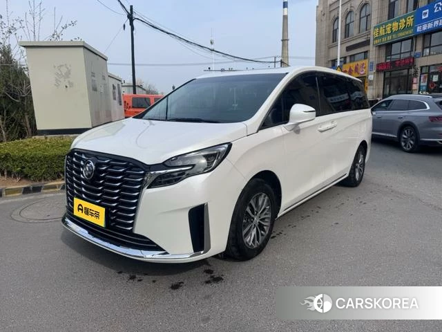 Buick GL8 2023 -- из Китая