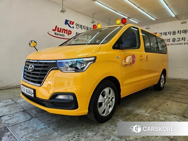 Hyundai The New Grand Starex 2019 Желтый из Кореи