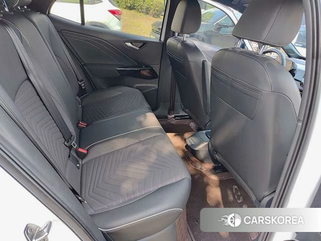 Volkswagen ID.3 2024 Белый из Китая