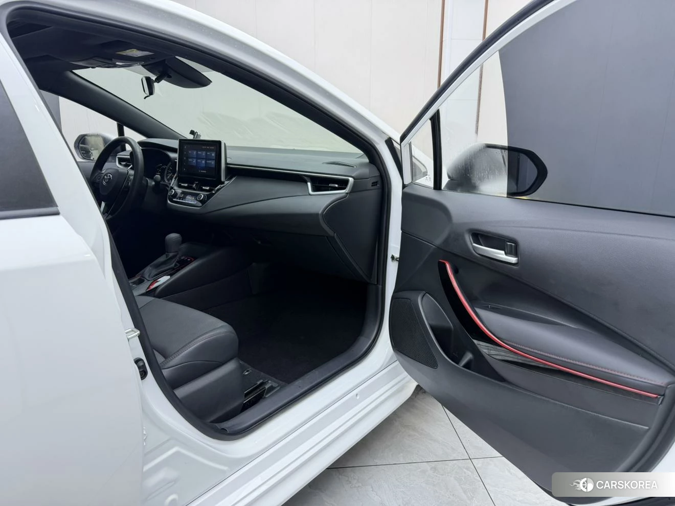 Toyota Lei Ling 2021 Белый из Китая