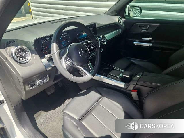 Mercedes-Benz GLB 2021 Белый из Китая