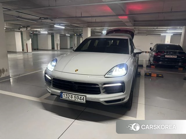 Porsche Cayenne (PO536) 2022 Серебристо-серый из Кореи