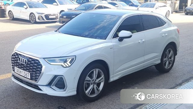 Audi Q3 (F3) 2023 Белый из Кореи