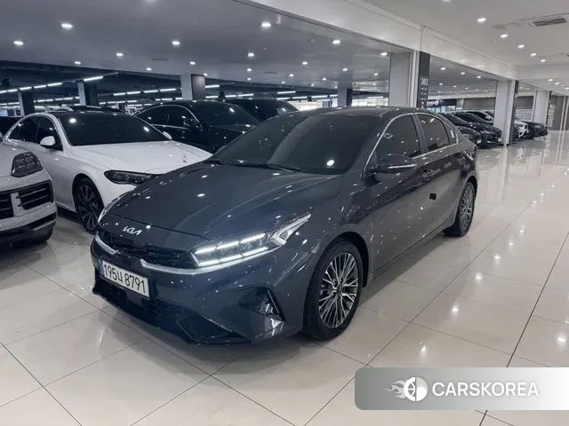 Kia The New K3 2nd generation 2021 Серый из Кореи