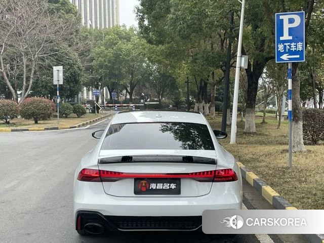 Audi A7 2024 Белый из Китая