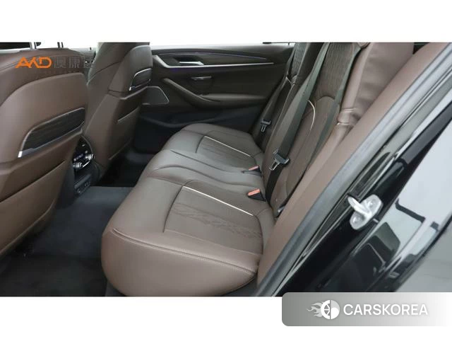 BMW 5 series 2021 Черный из Китая