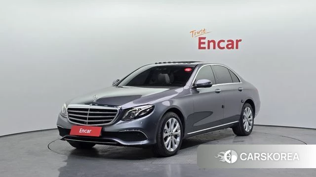 Mercedes-Benz E-Class W213 2018 Серый из Кореи