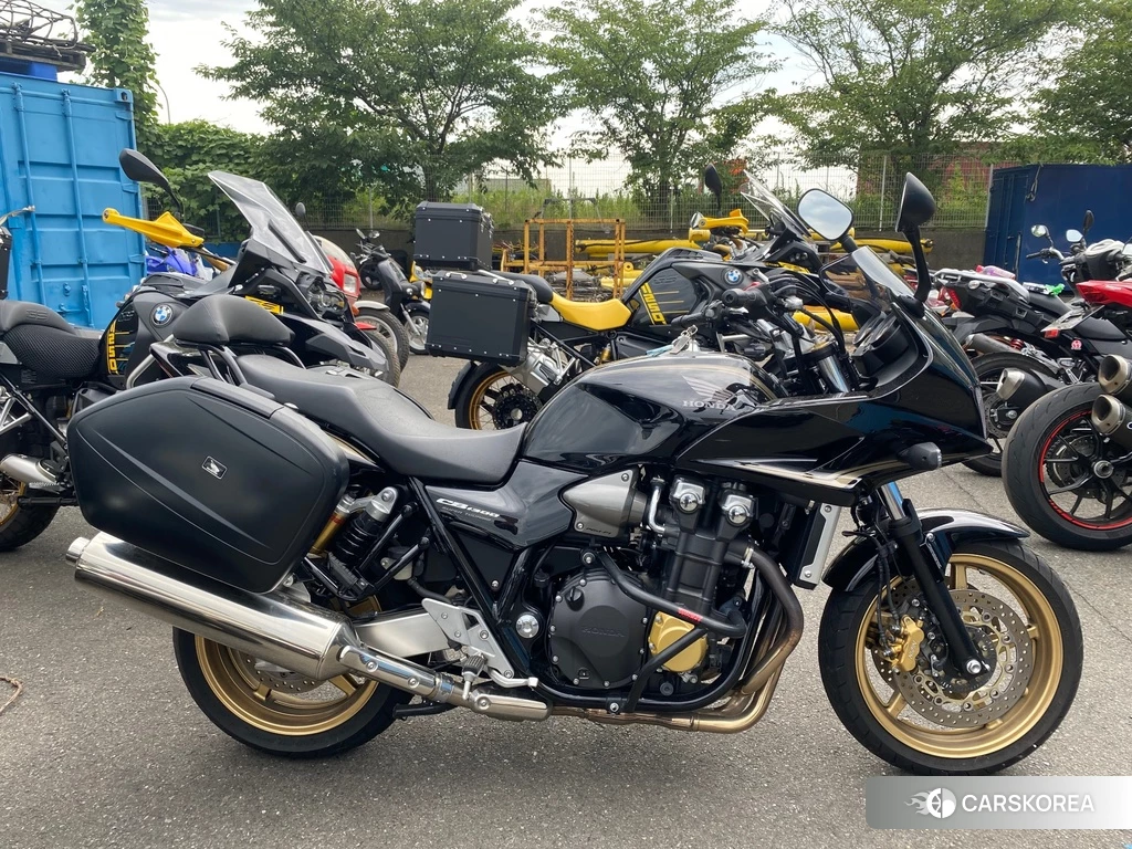 Проданный Honda CB1300ST 2013 из Японии