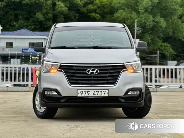Hyundai The New Grand Starex 2018 Серебряный из Кореи