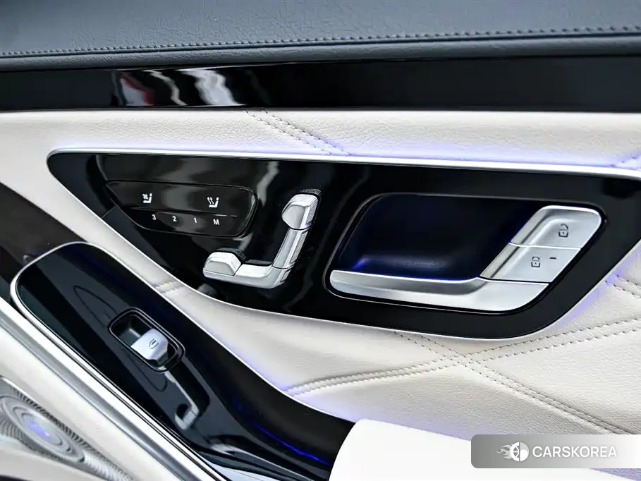 Mercedes-Benz Maybach S-Class 2025 Черный из Китая
