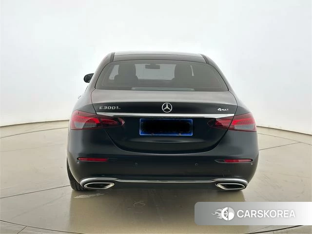 Mercedes-Benz E-class 2023 Черный из Китая
