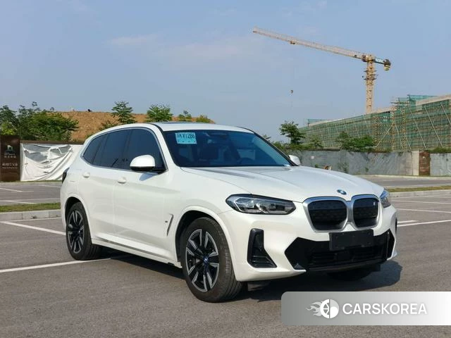 BMW iX3 2024 Белый из Китая