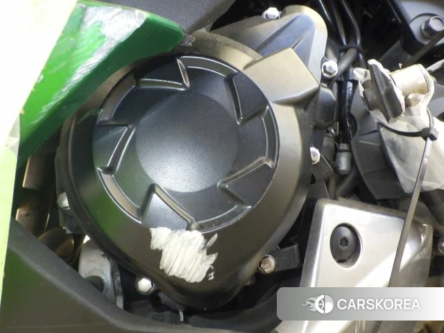 Engine photo