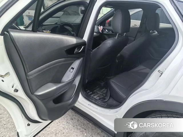Mazda CX-4 2023 Белый из Китая